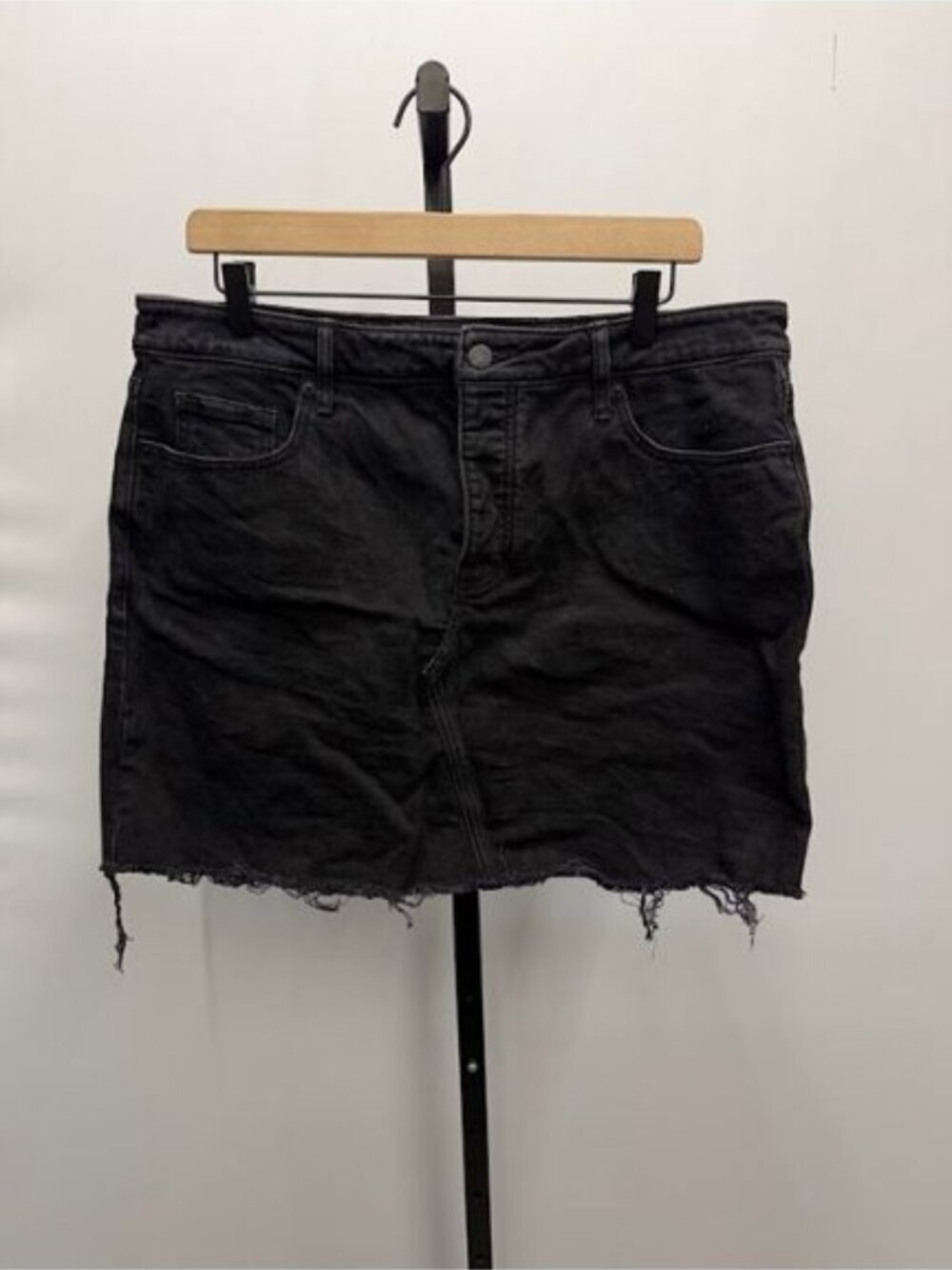 Old Navy Hi-Rise Raw Hem Black Denim Mini Skirt